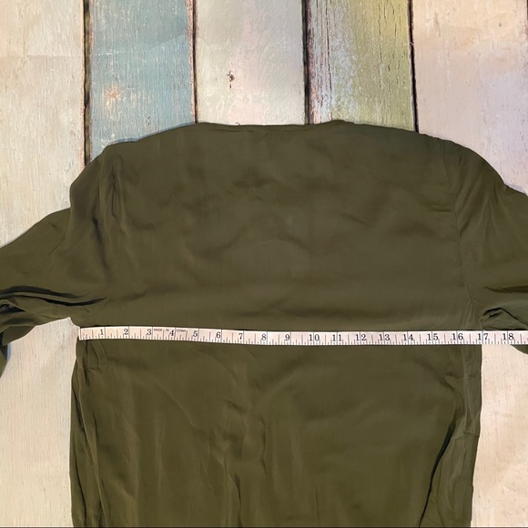 Express Faux Wrap V Neck 3/4 Sleeve Blouse NWT - Picture 7 of 9